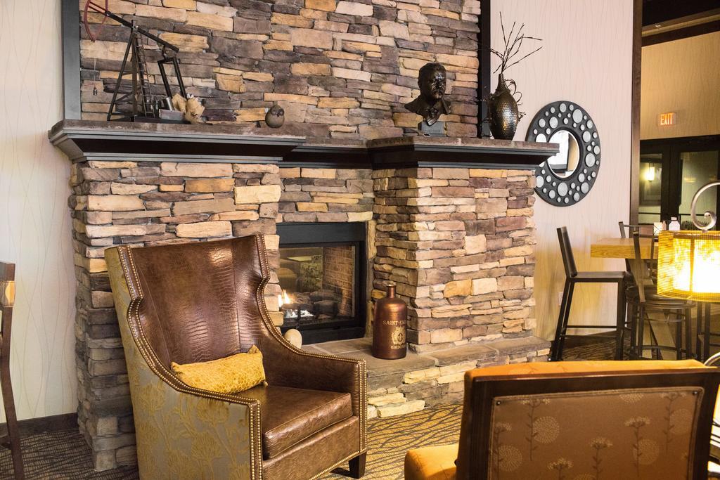 Teddy'S Residential Suites Watford City Buitenkant foto