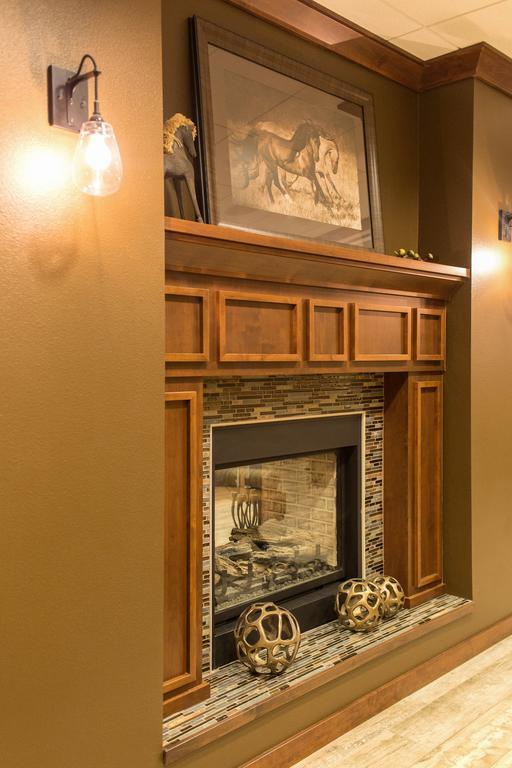 Teddy'S Residential Suites Watford City Buitenkant foto