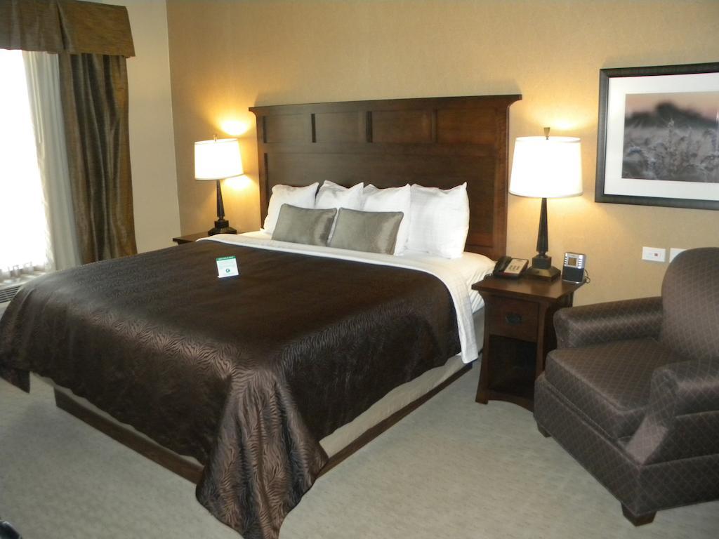 Teddy'S Residential Suites Watford City Buitenkant foto