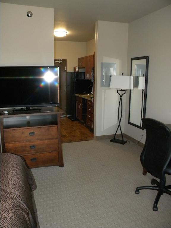 Teddy'S Residential Suites Watford City Buitenkant foto