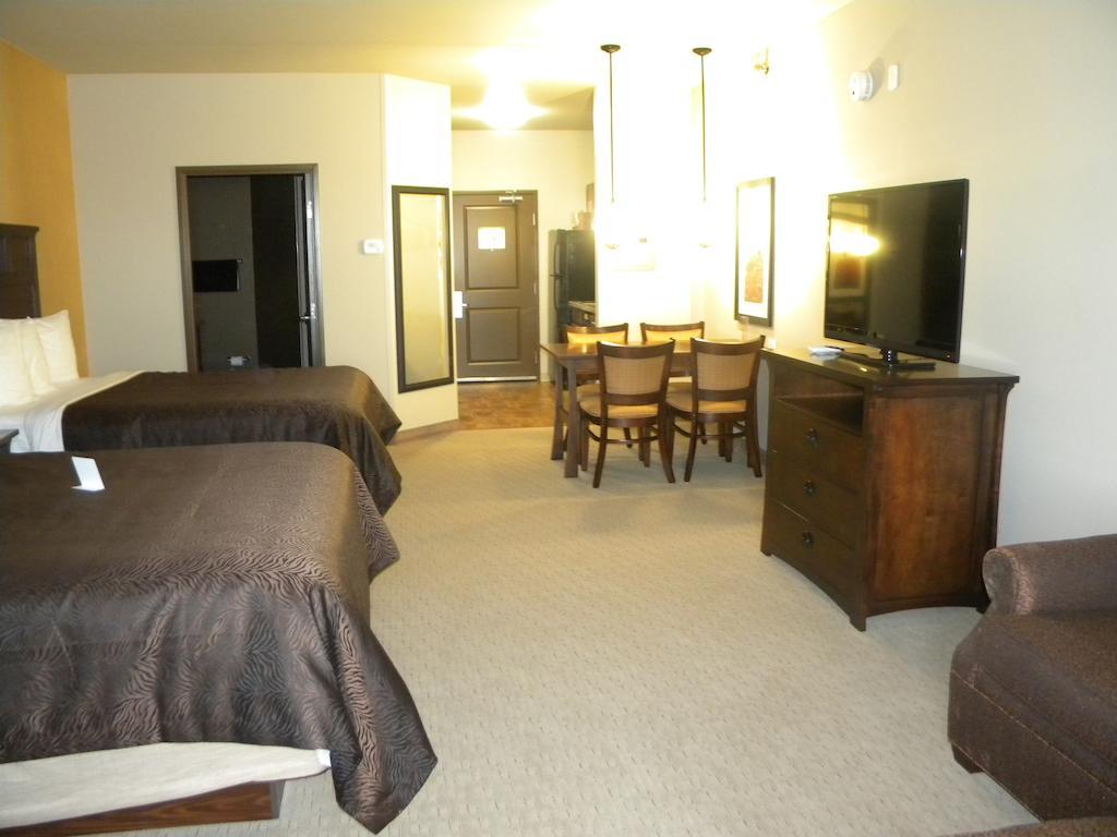 Teddy'S Residential Suites Watford City Buitenkant foto