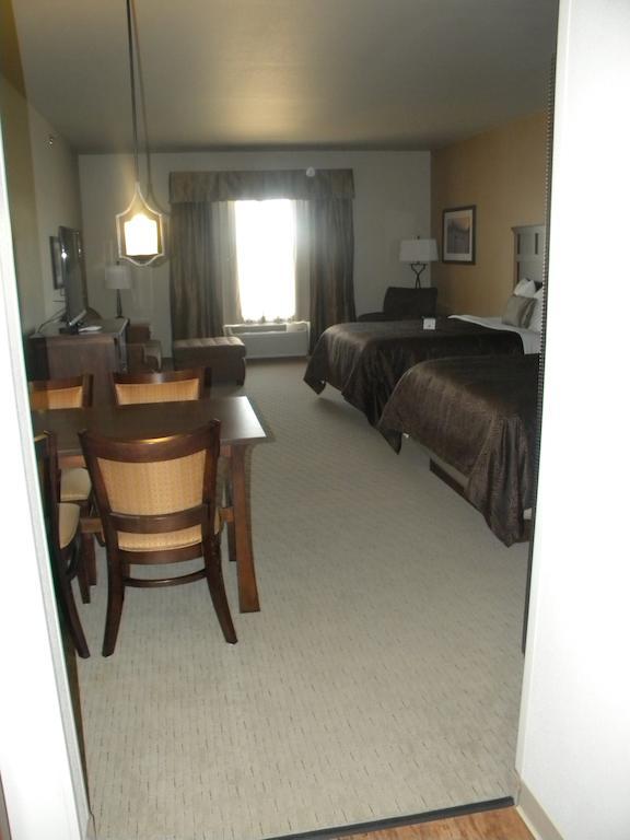 Teddy'S Residential Suites Watford City Buitenkant foto