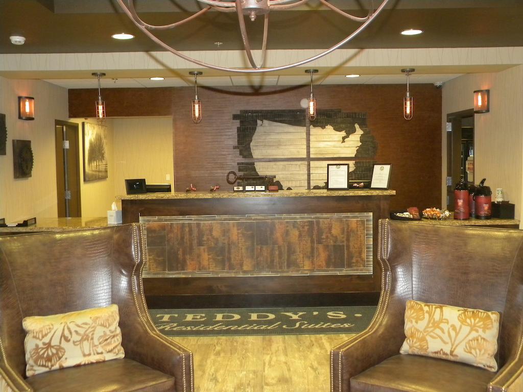 Teddy'S Residential Suites Watford City Buitenkant foto