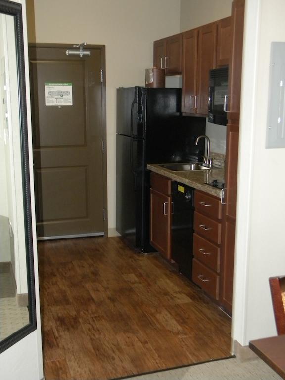 Teddy'S Residential Suites Watford City Buitenkant foto