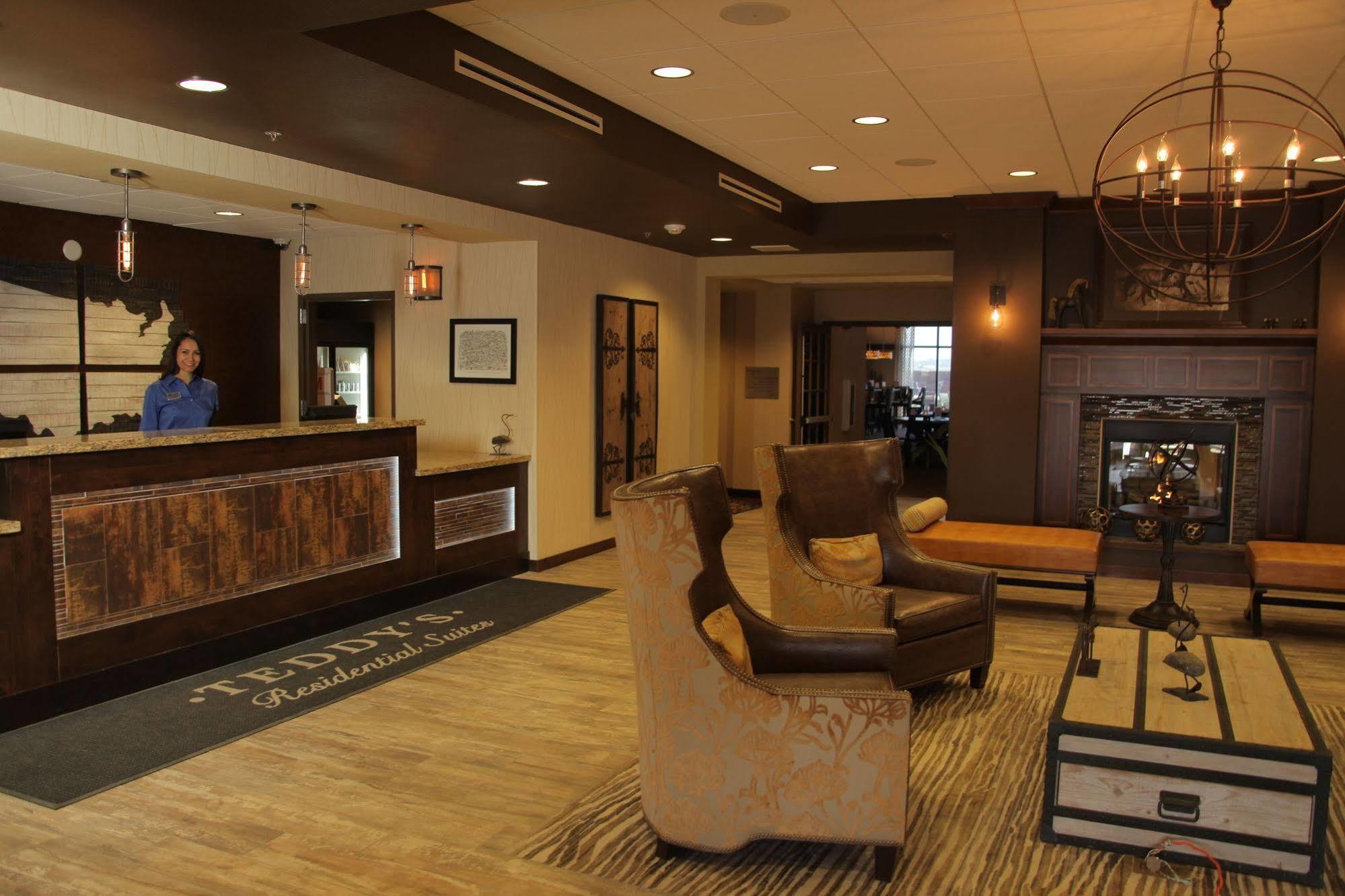 Teddy'S Residential Suites Watford City Buitenkant foto