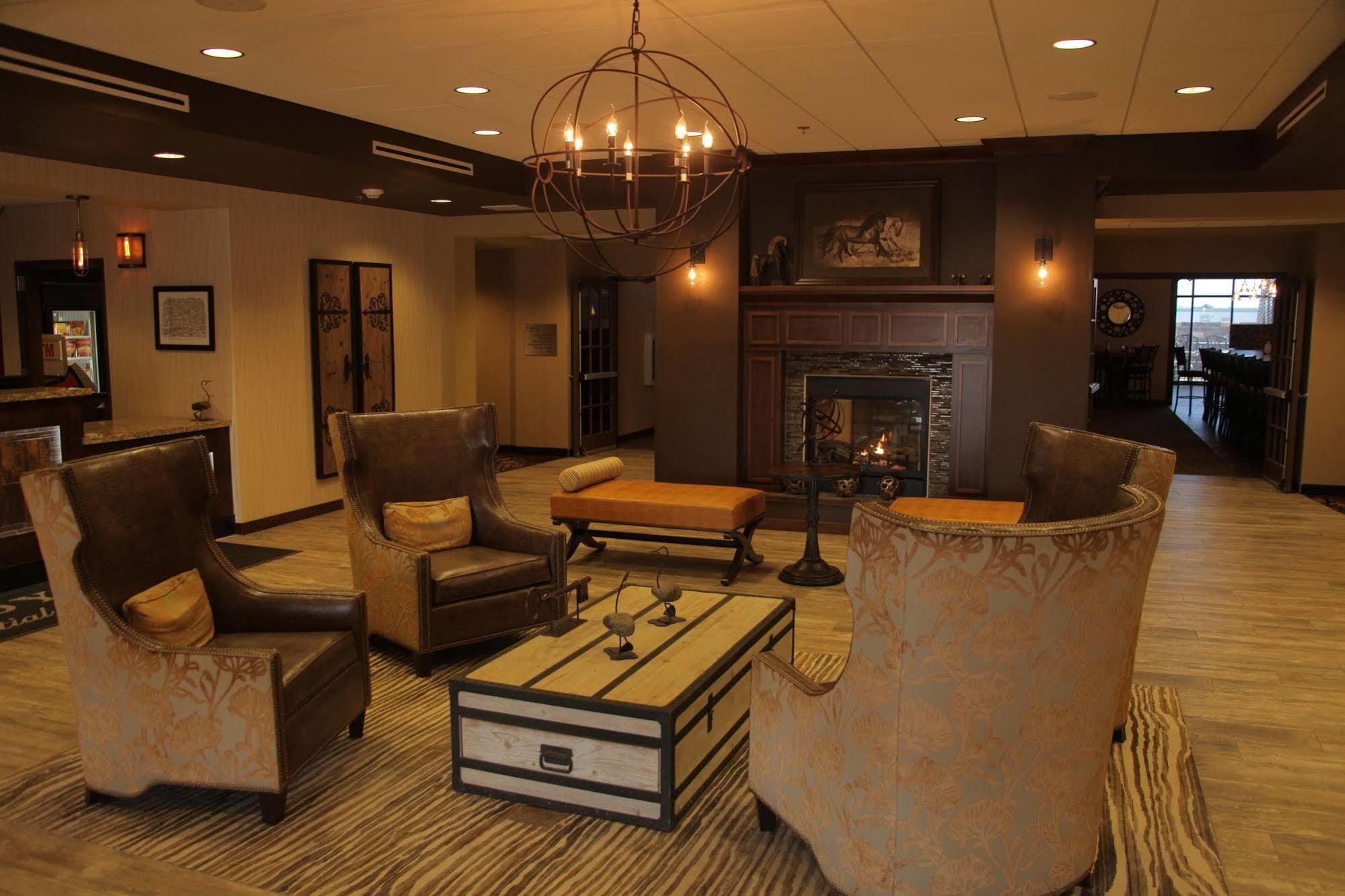 Teddy'S Residential Suites Watford City Buitenkant foto