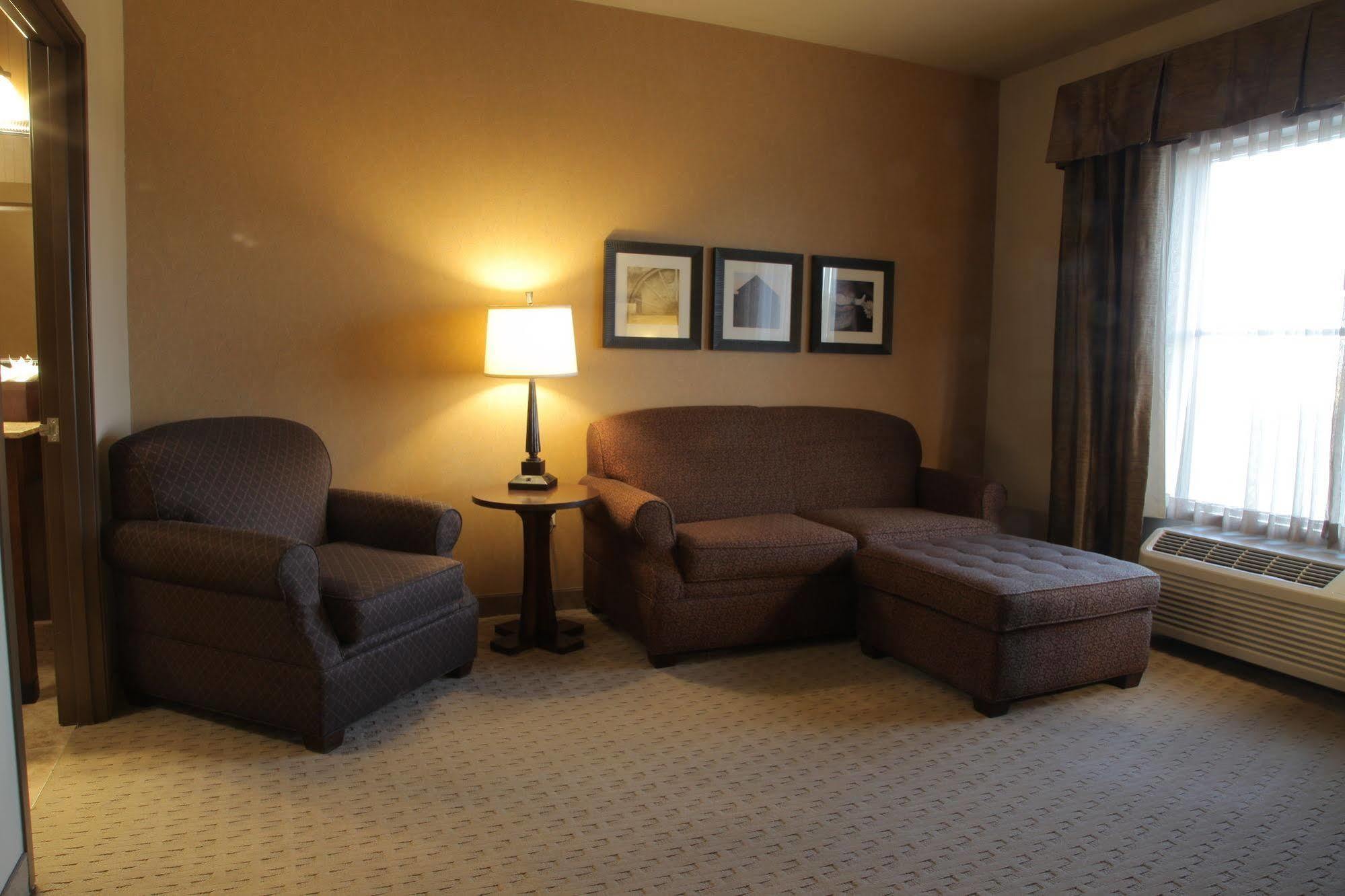 Teddy'S Residential Suites Watford City Buitenkant foto